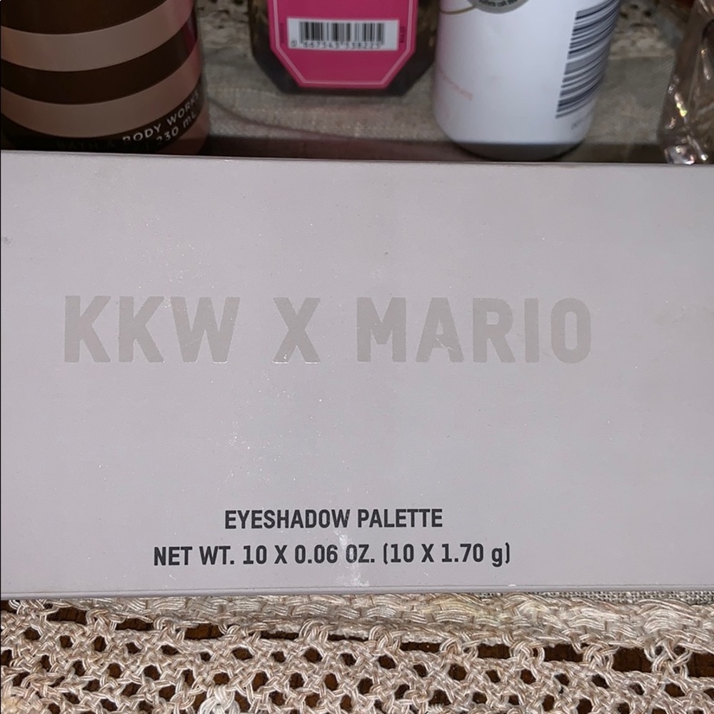 Kkw x Mario pallete